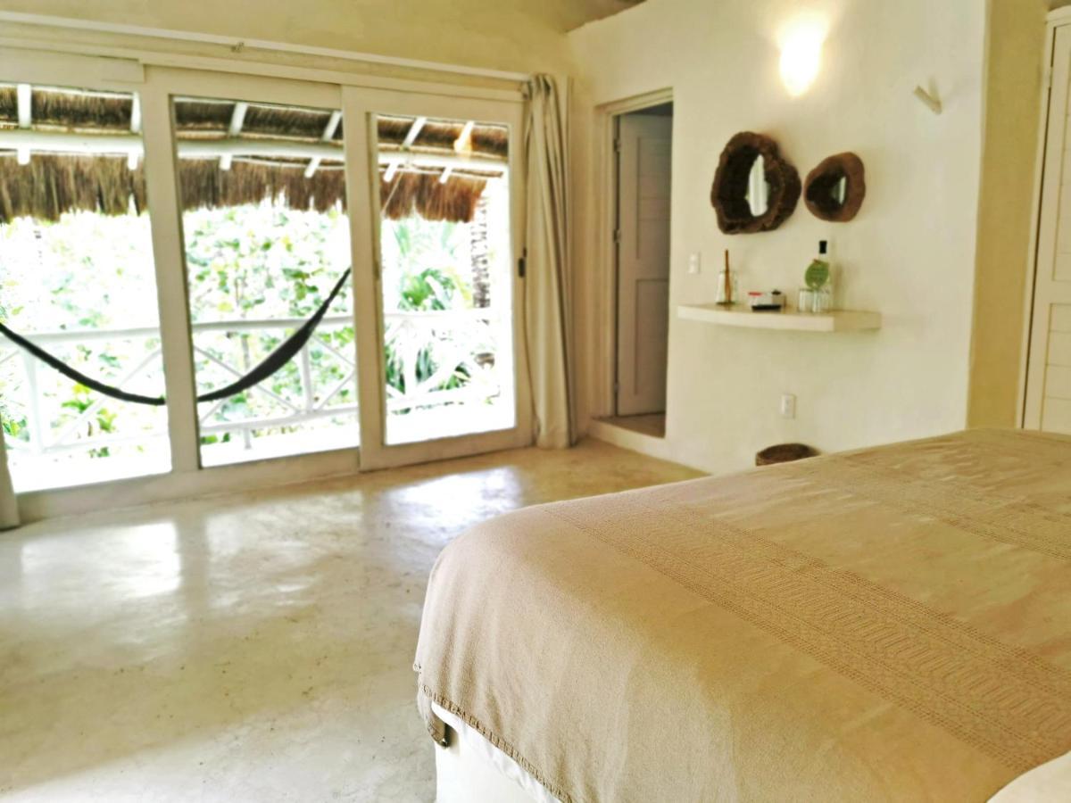 Coco Unlimited Hotel Tulum Pueblo Buitenkant foto