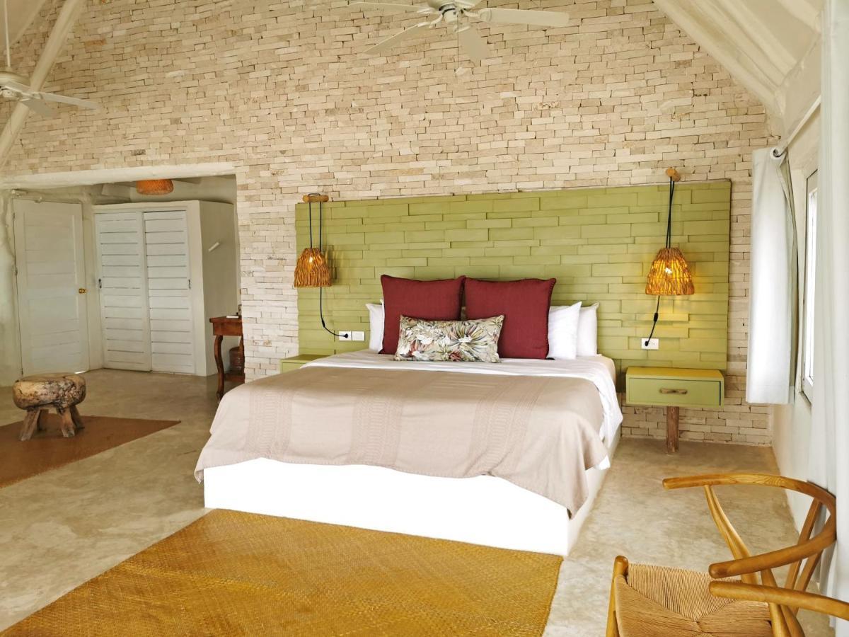 Coco Unlimited Hotel Tulum Pueblo Buitenkant foto