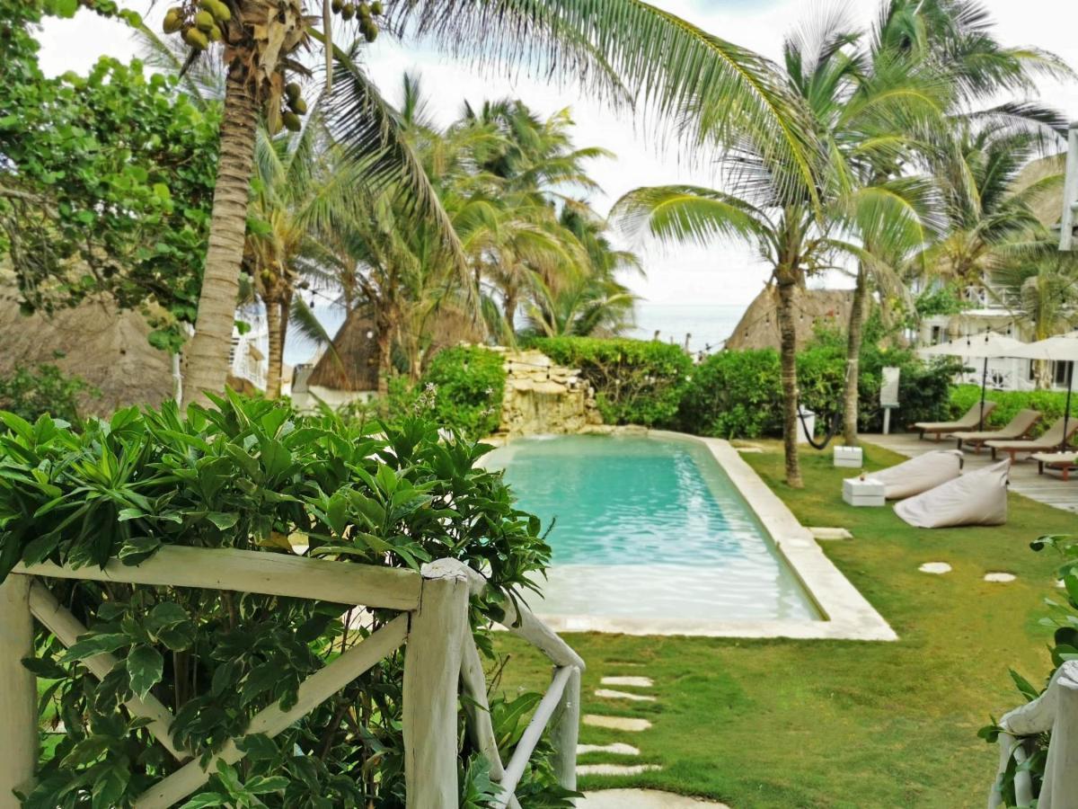 Coco Unlimited Hotel Tulum Pueblo Buitenkant foto