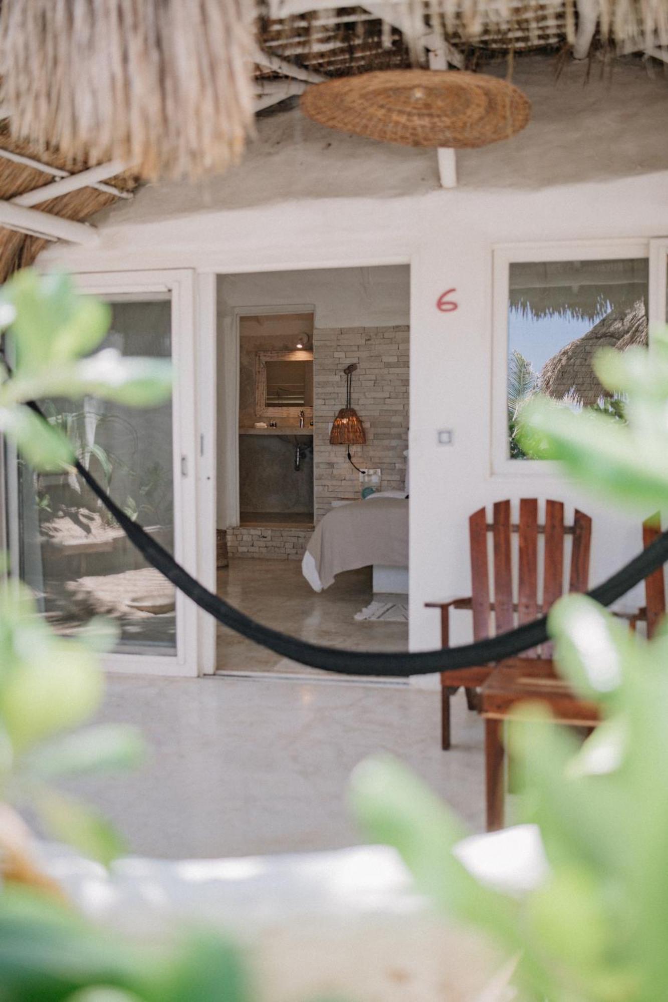 Coco Unlimited Hotel Tulum Pueblo Buitenkant foto